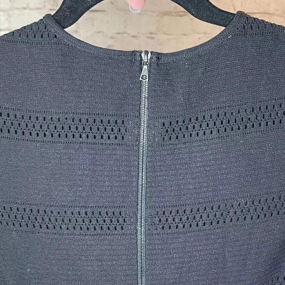 Rag & Bone Women's Fit & Flare Eyelet Black Knit Short Sleeve Dress Size 2 - Picture 4 of 7